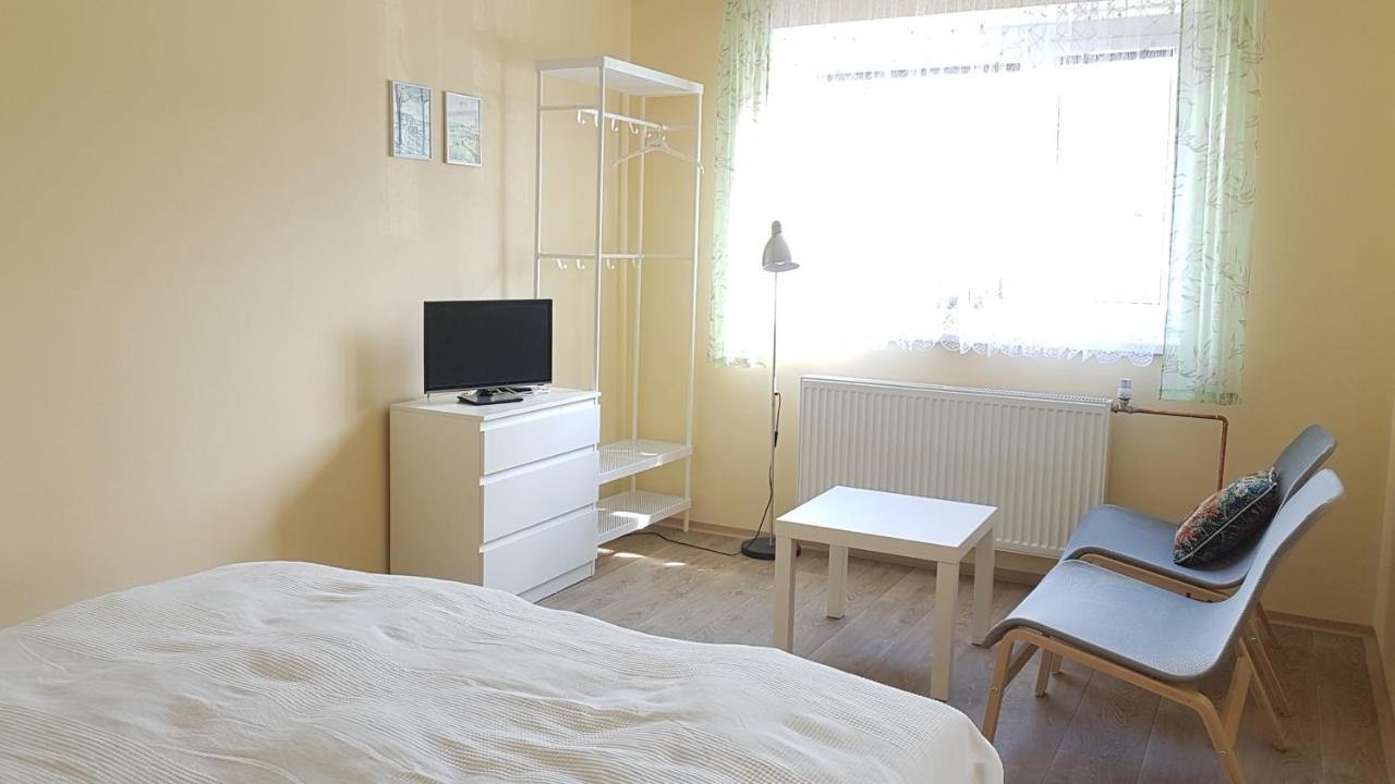 Apartment Arnika Korenov Bagian luar foto