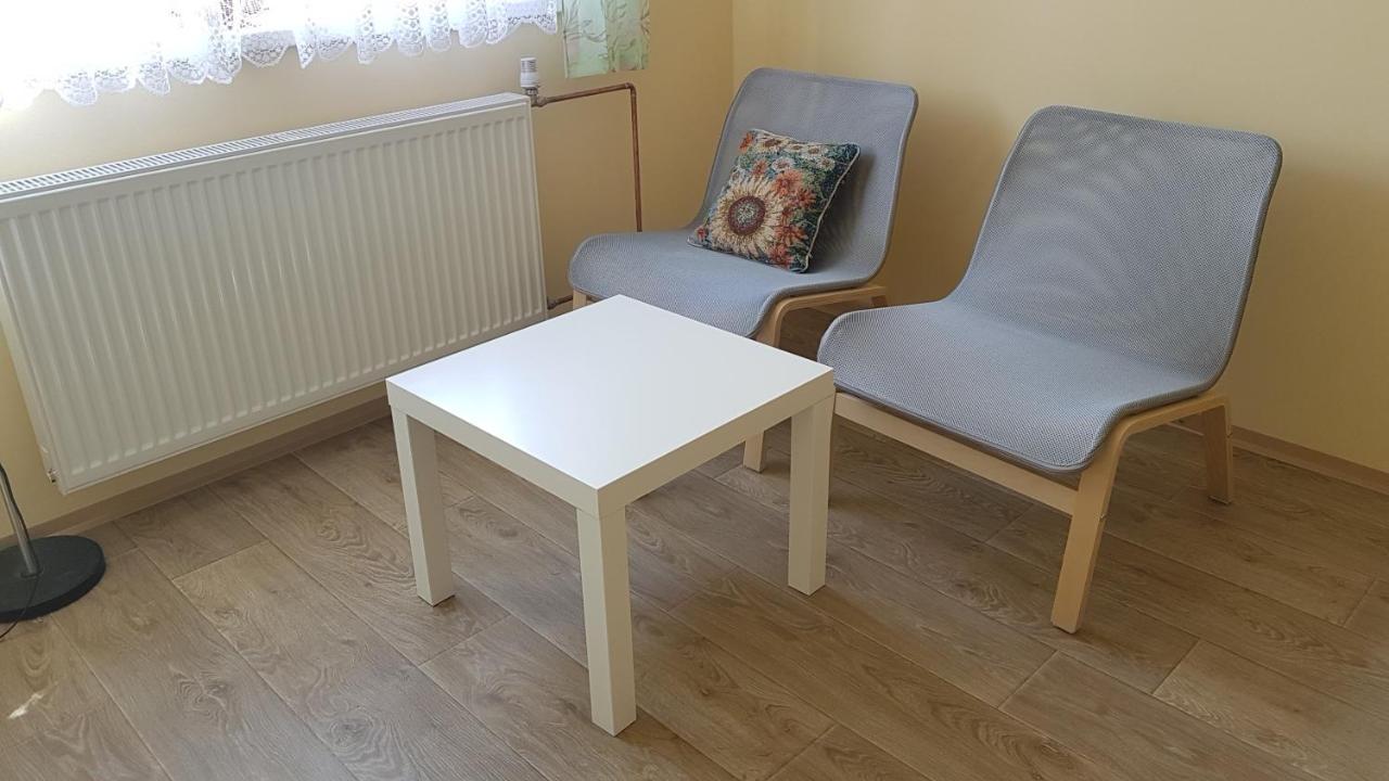 Apartment Arnika Korenov Bagian luar foto