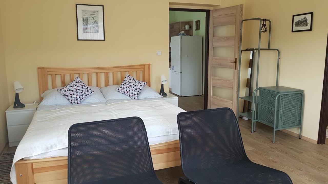 Apartment Arnika Korenov Bagian luar foto