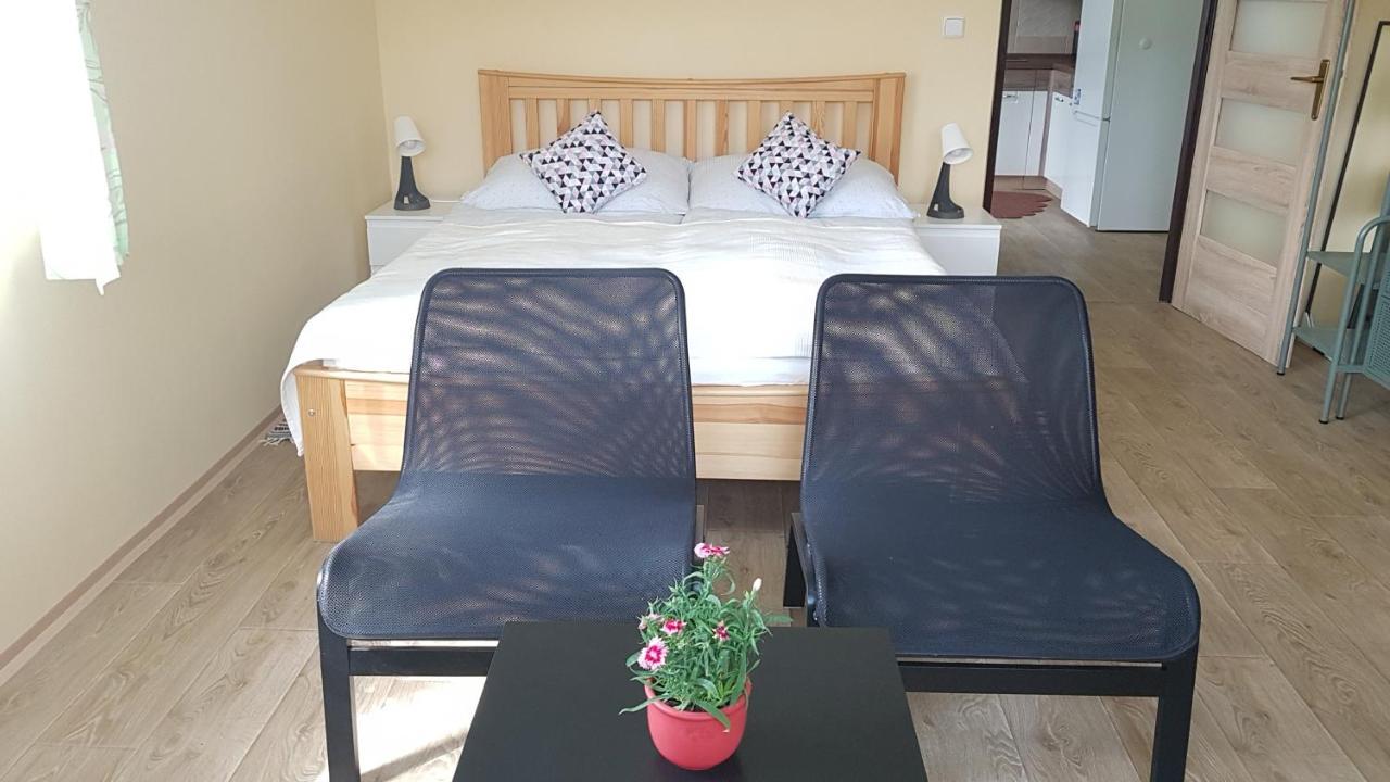 Apartment Arnika Korenov Bagian luar foto