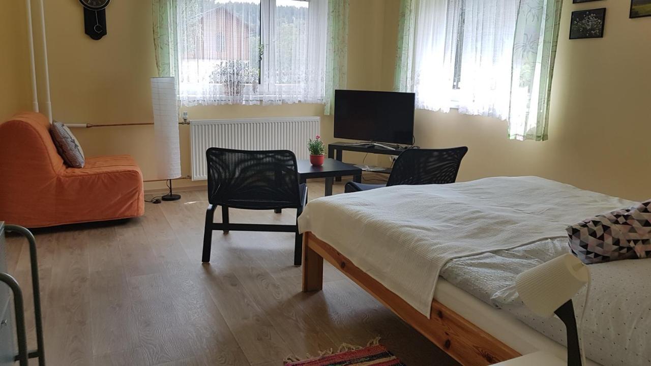 Apartment Arnika Korenov Bagian luar foto