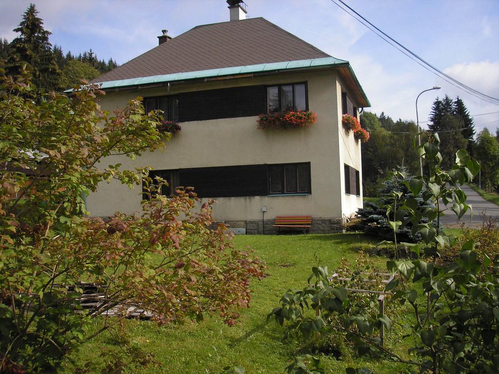 Apartment Arnika Korenov Ruang foto